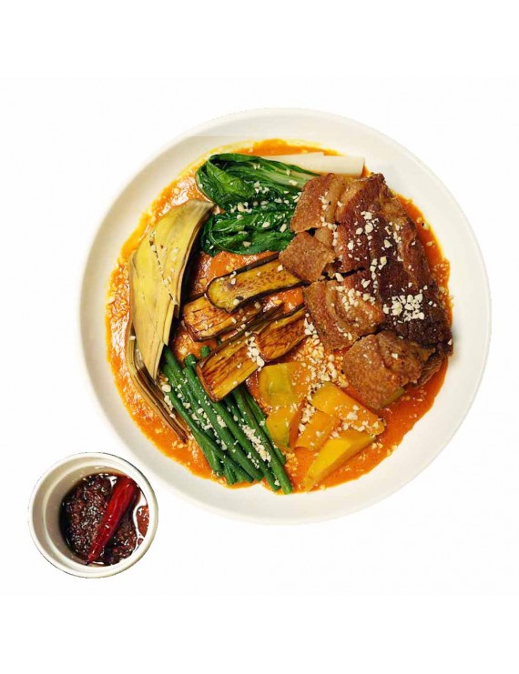 Crispy Bagnet Kare-Kare